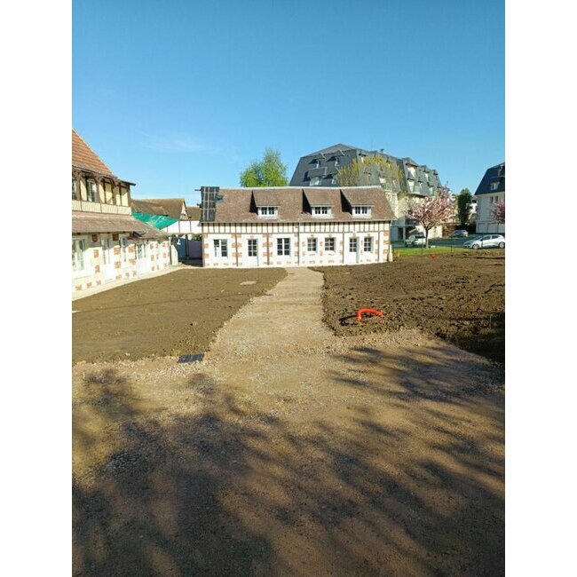 Projet de r�habilitation d�un ancien relais postal � Touques � investissement en d�ficit foncier