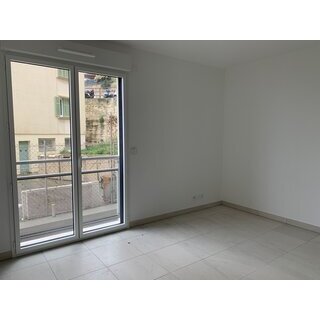 Krystal Palace � Beausoleil : une r�sidence r�alis�e par BPD Marignan avec stationnements en sous-sol.